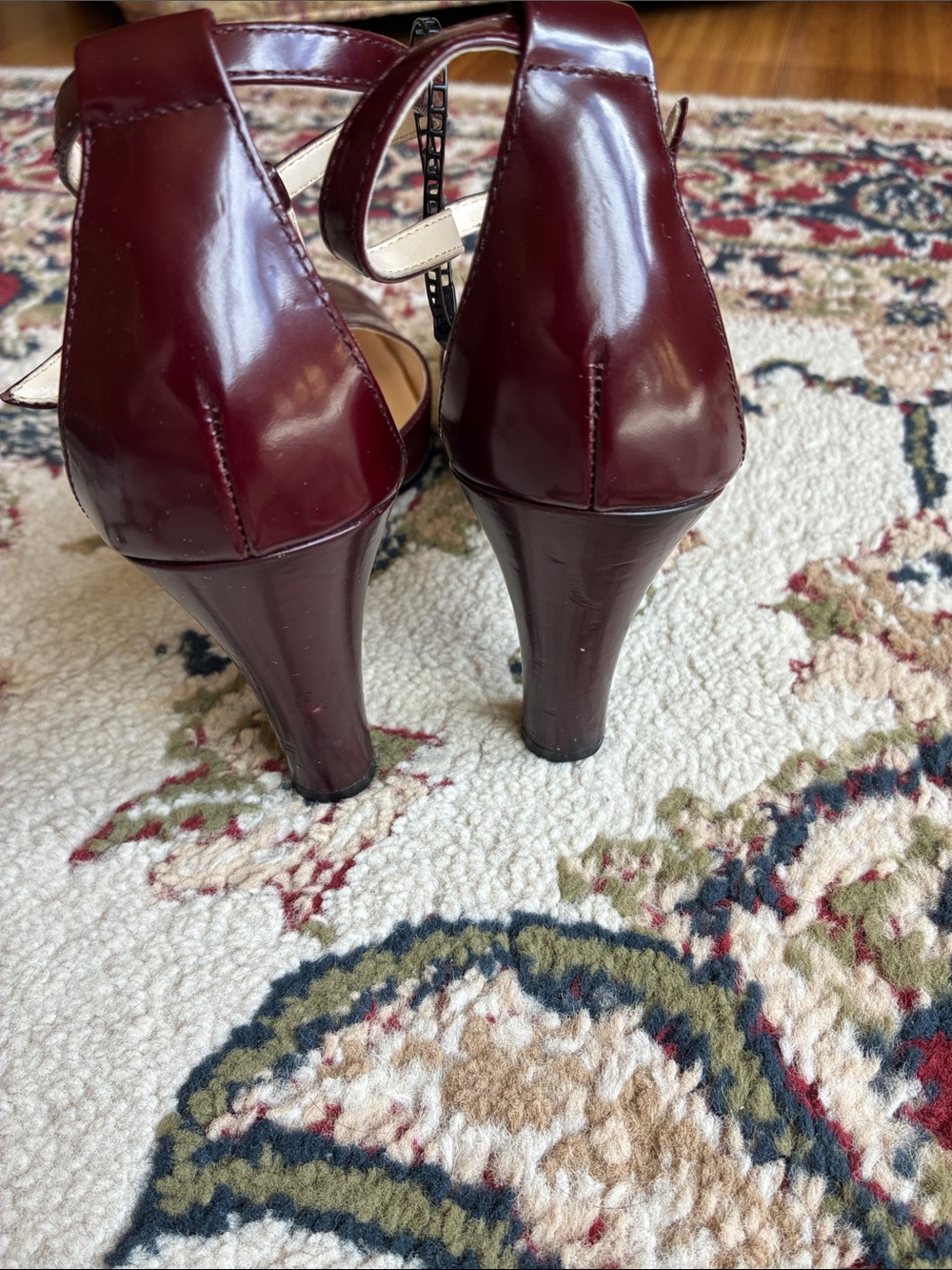 Vintage Anne Klein Oxblood T-Strap Patent Leather Heels - Picture 4 of 5